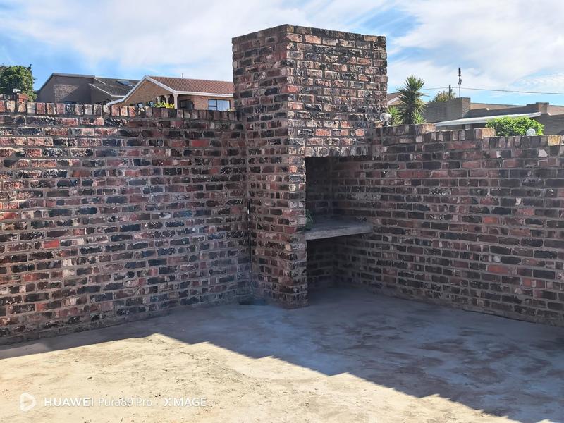 To Let 2 Bedroom Property for Rent in Heiderand Western Cape